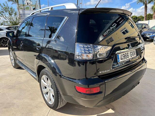 MITSUBISHI OUTLANDER 2.2 TDI AUTO 4X4 SPANISH LHD IN SPAIN 165000 MILES 7 SEATS 2010
